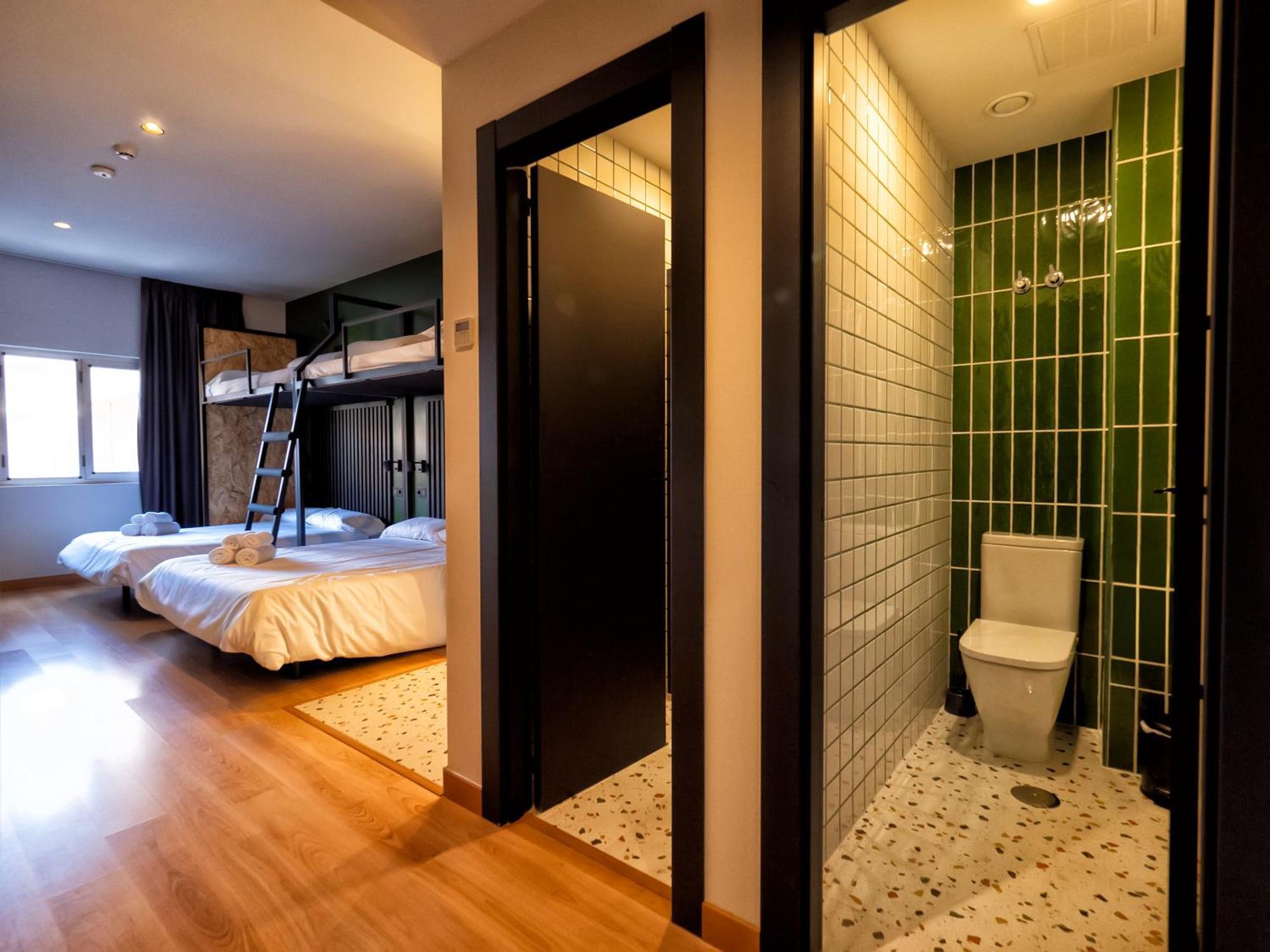 Hostal Wonder *